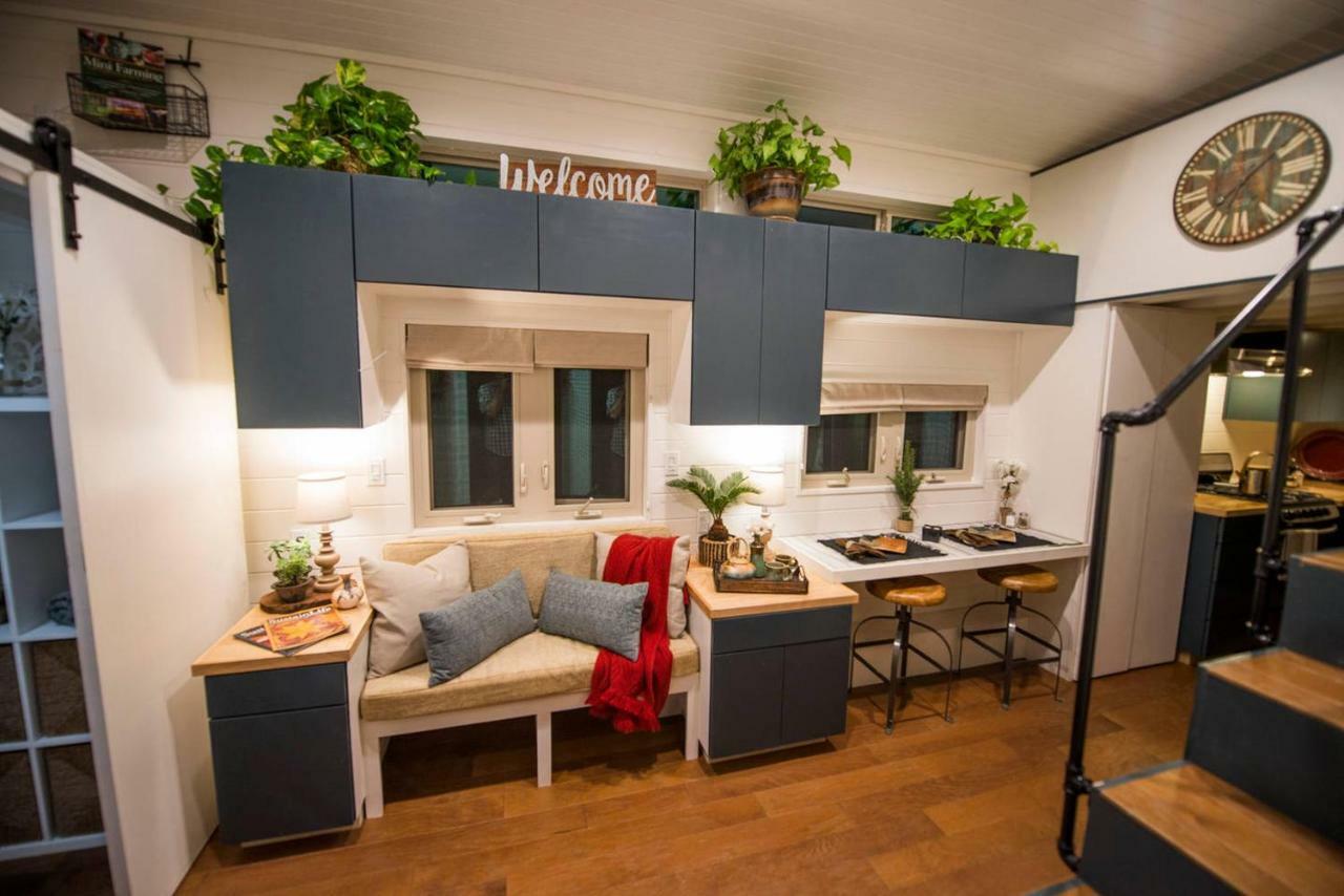 Montana Escape Elegant Tiny House In Waco Near Magnolia Villa Екстериор снимка